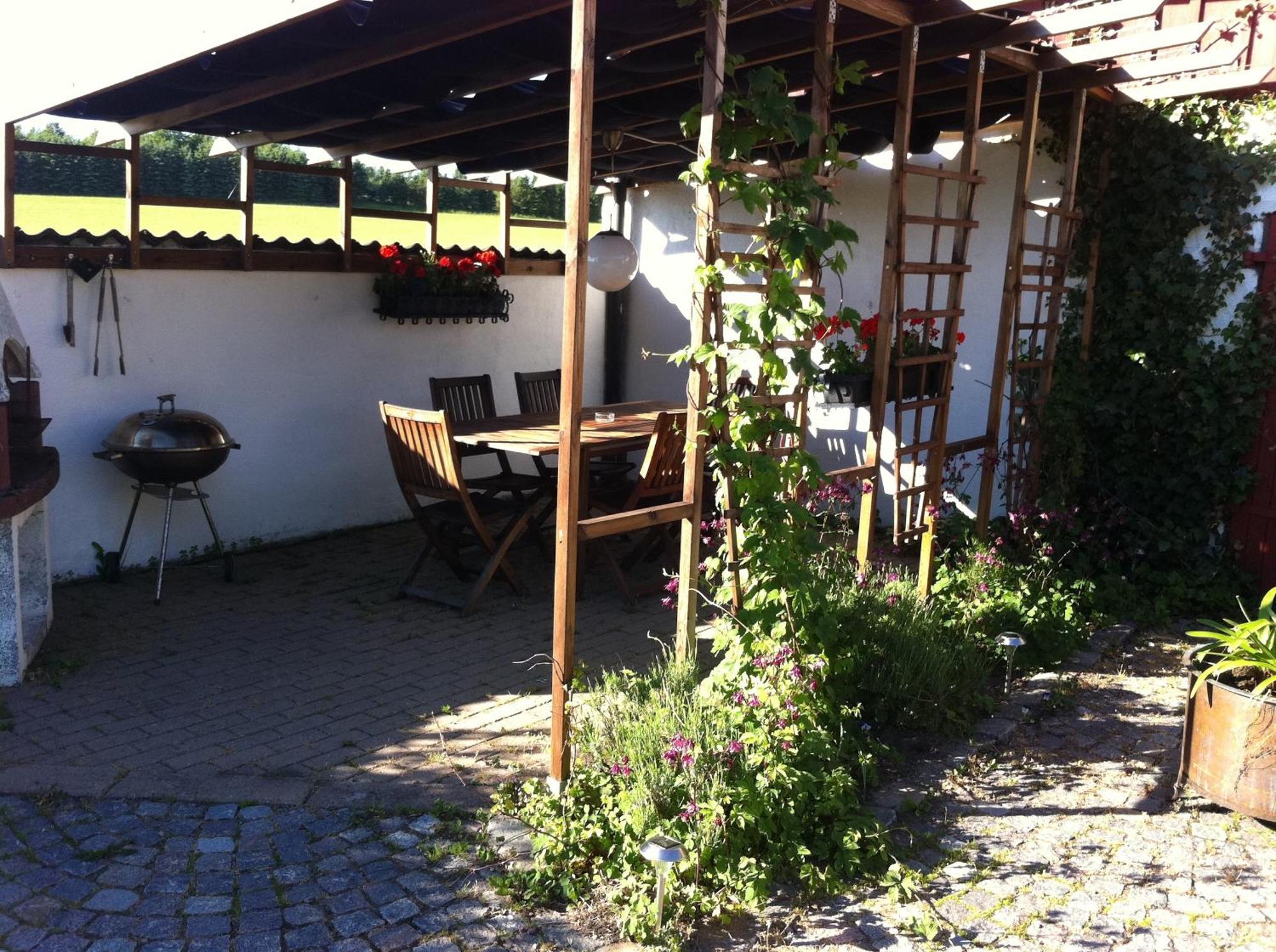 Mattisgarden Bed & Breakfast Östra Ljungby エクステリア 写真